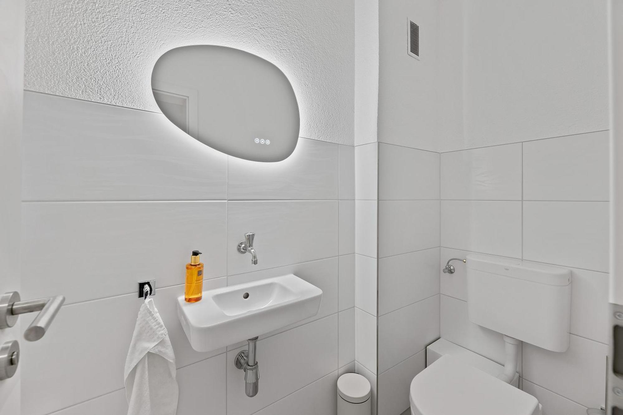 Roomfall Am Kurpark Mit Blick Ins Gruene-Parkplatz-Waschmaschine-Kueche-Wifi Bad Rappenau Luaran gambar